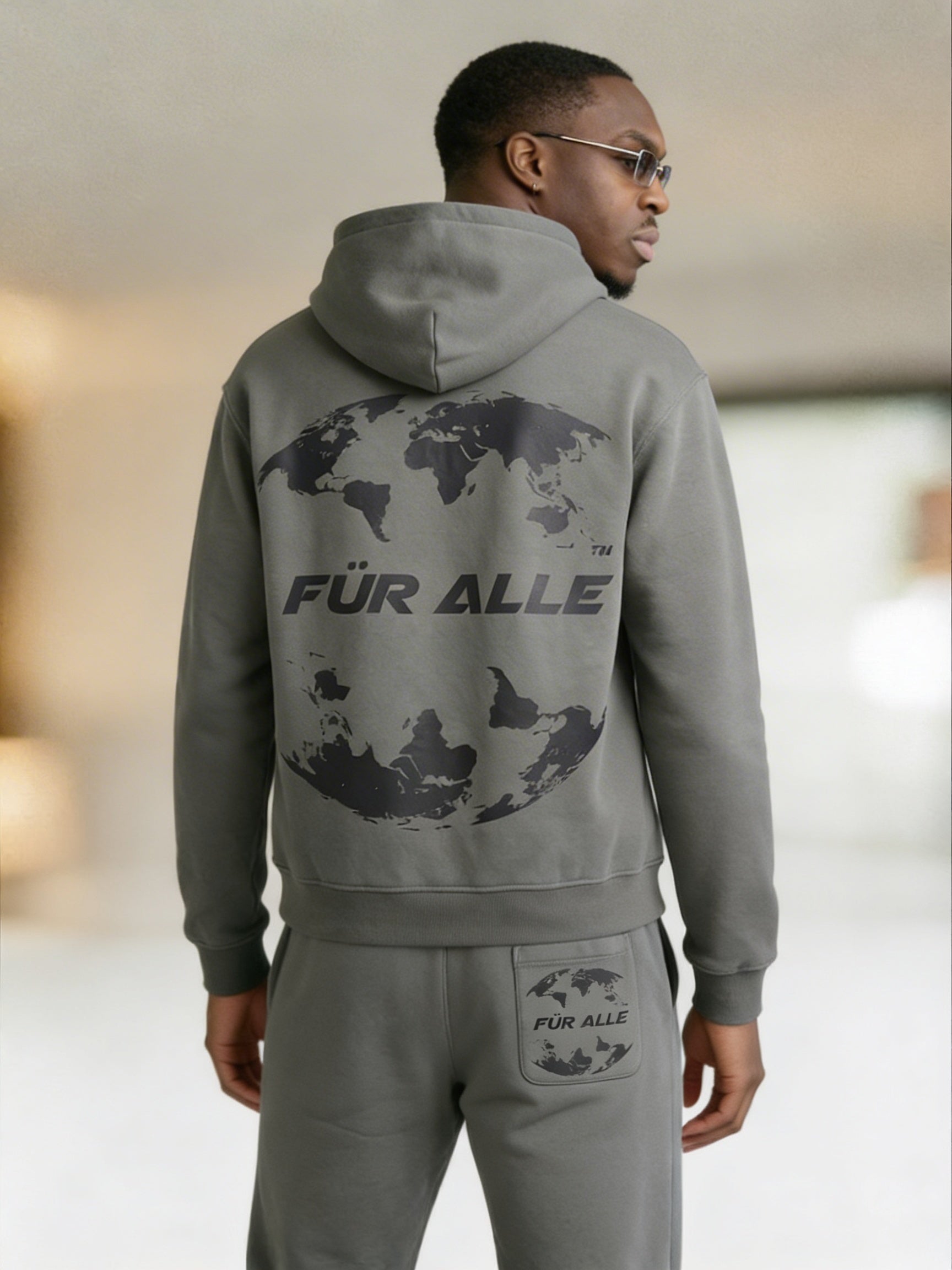 Arctic Sweats 001